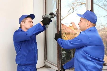 Residential Broken Glass Repair Solutions in Fountainebleau, FL