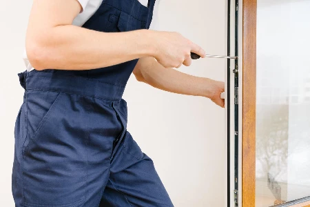 Commercial Glass Door Repair in Fountainebleau, FL