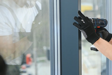 Same Day Glass Repair Car in Fountainebleau, FL