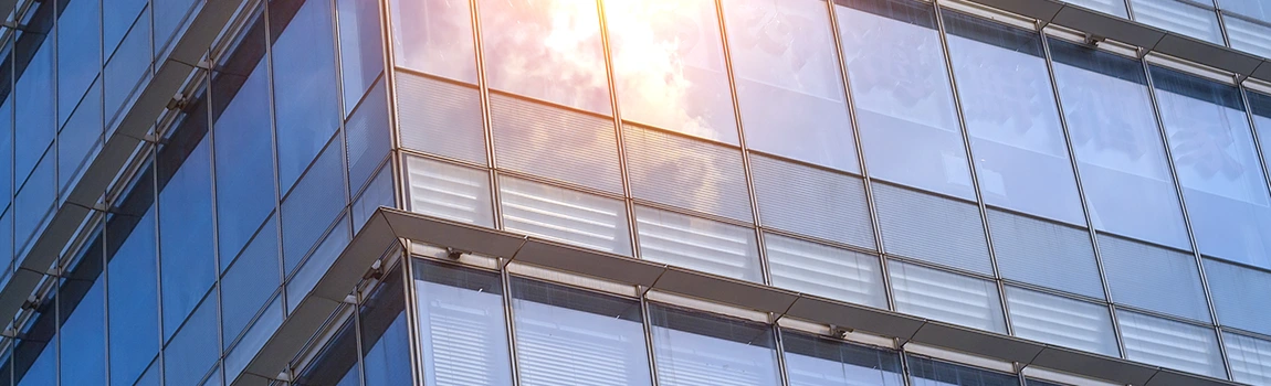 UV-Resistant Glass Experts&nbsp;in Fountainebleau, FL